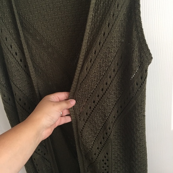 Hunter green knit vest shrug - Picture 2 of 7